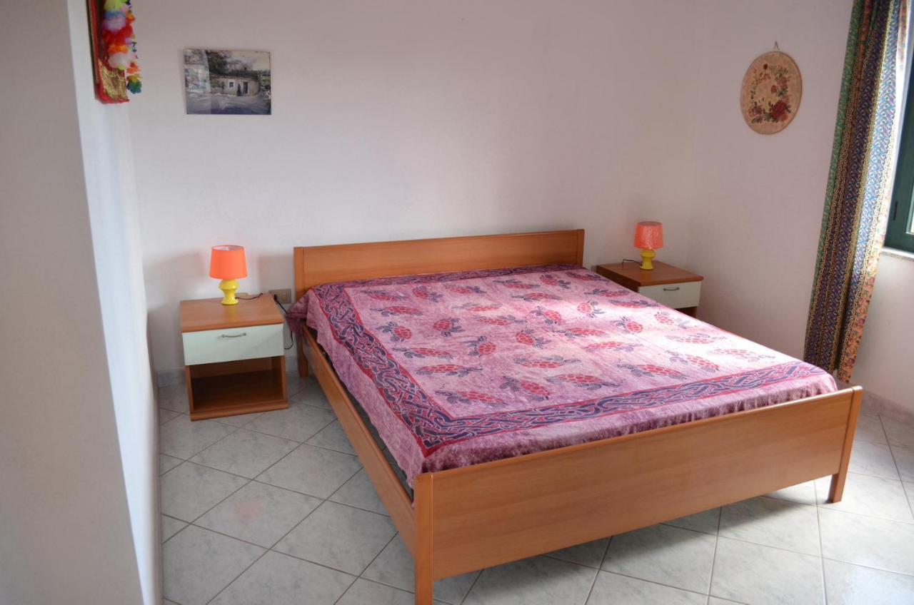 Iss Travel, La Padula - Apartments With Private Veranda And Parking San Teodoro  Exteriér fotografie
