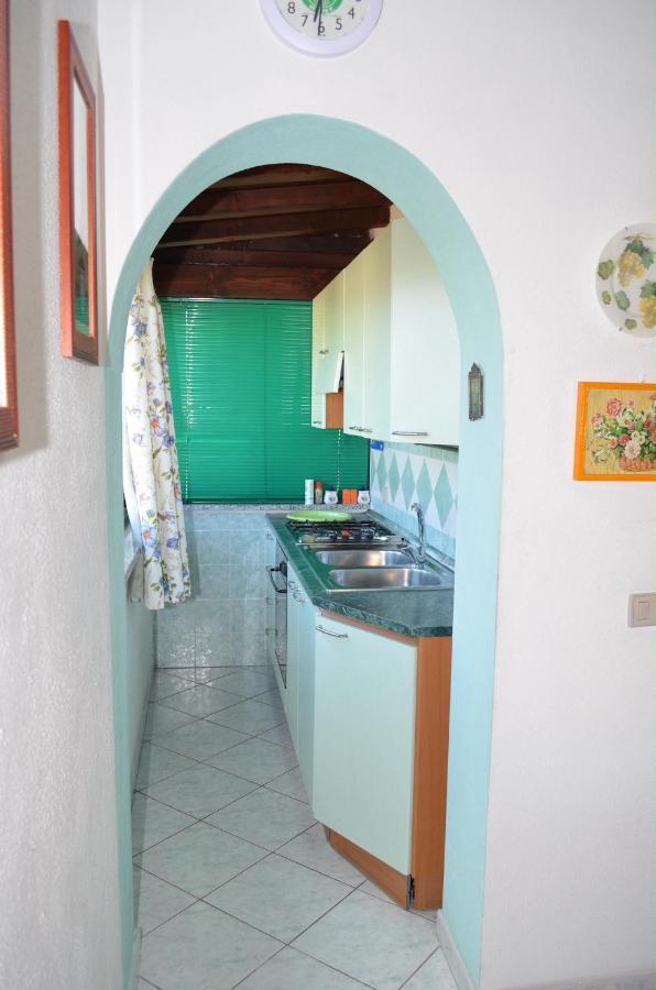 Iss Travel, La Padula - Apartments With Private Veranda And Parking San Teodoro  Exteriér fotografie